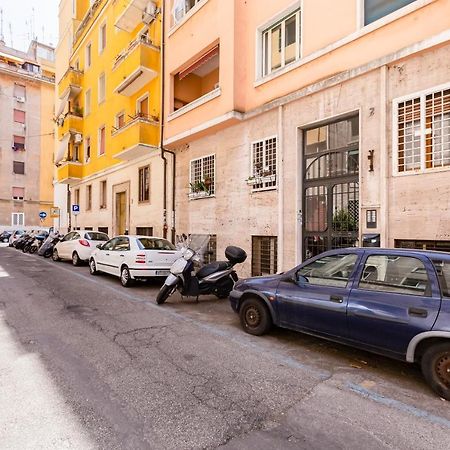 Bmga L The White Crown Apartment In Testaccio Roma Dış mekan fotoğraf