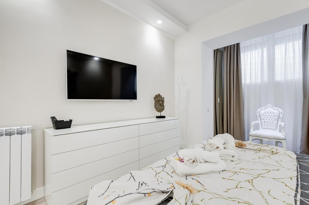 Bmga L The White Crown Apartment In Testaccio Roma Dış mekan fotoğraf