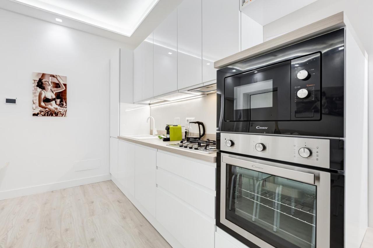 Bmga L The White Crown Apartment In Testaccio Roma Dış mekan fotoğraf