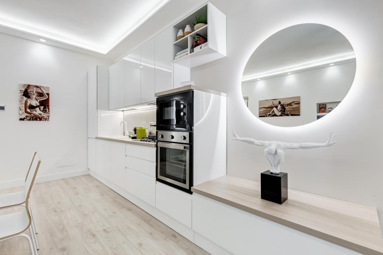Bmga L The White Crown Apartment In Testaccio Roma Dış mekan fotoğraf