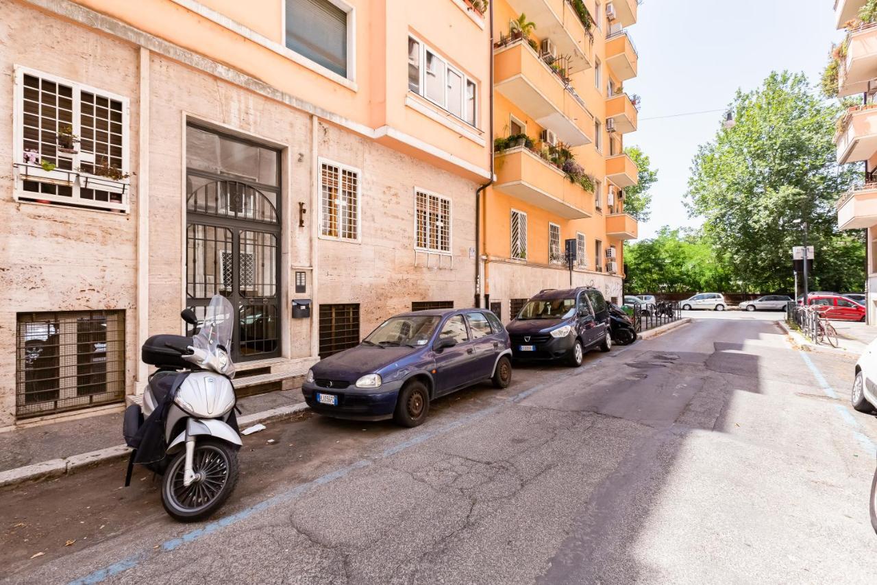 Bmga L The White Crown Apartment In Testaccio Roma Dış mekan fotoğraf
